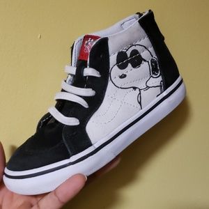 Peanuts hi top vans